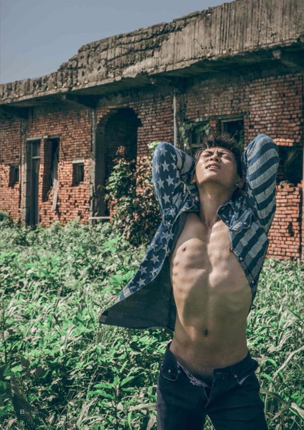 PHOTO-SET-Whoseman-1-吳敵警長來囉~~~我的靴子裡有蛇